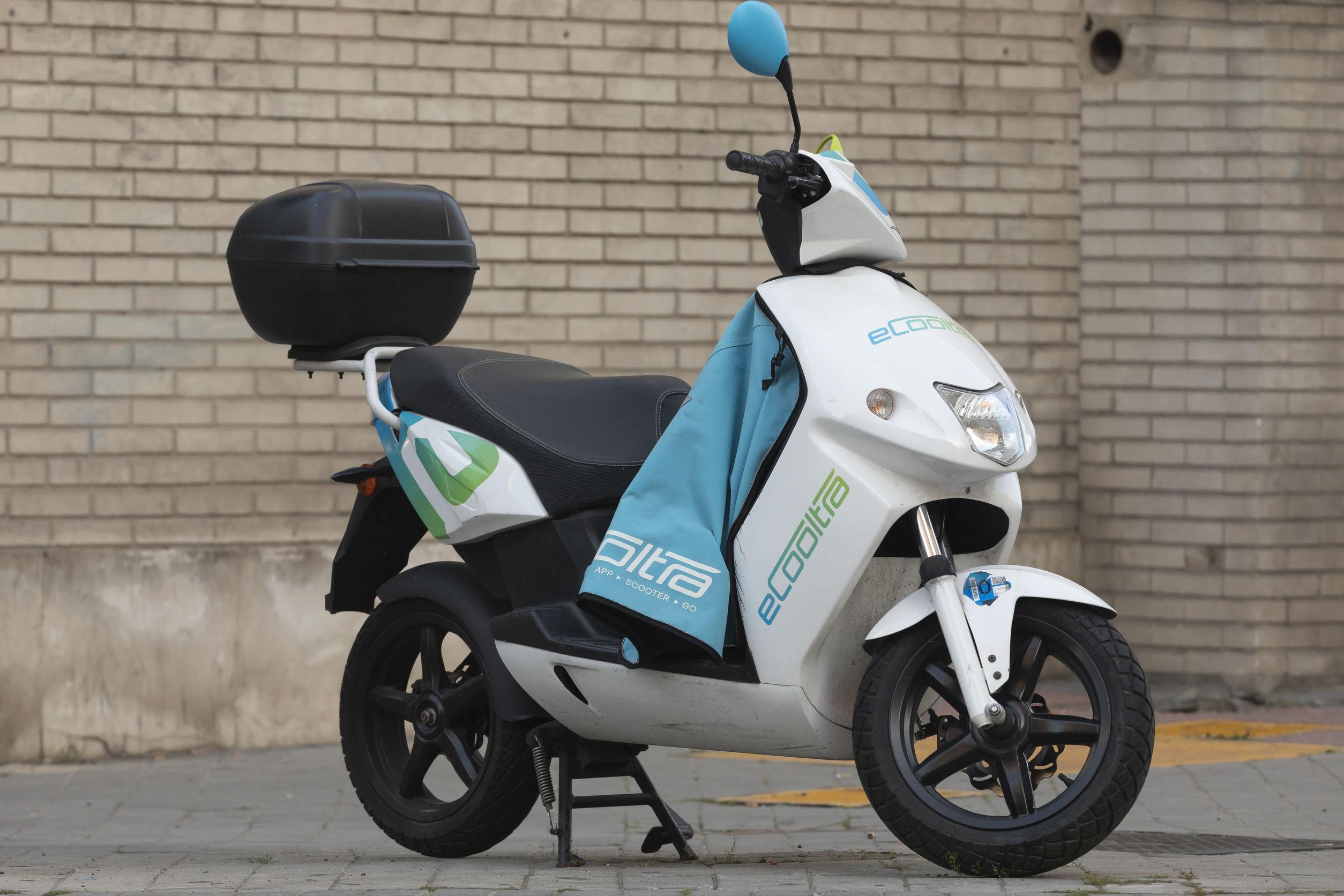 Scooter sharing a Milano costi come funziona