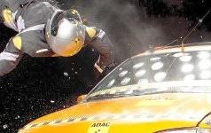 Airbag moto: crash-test e comparativa di ADAC