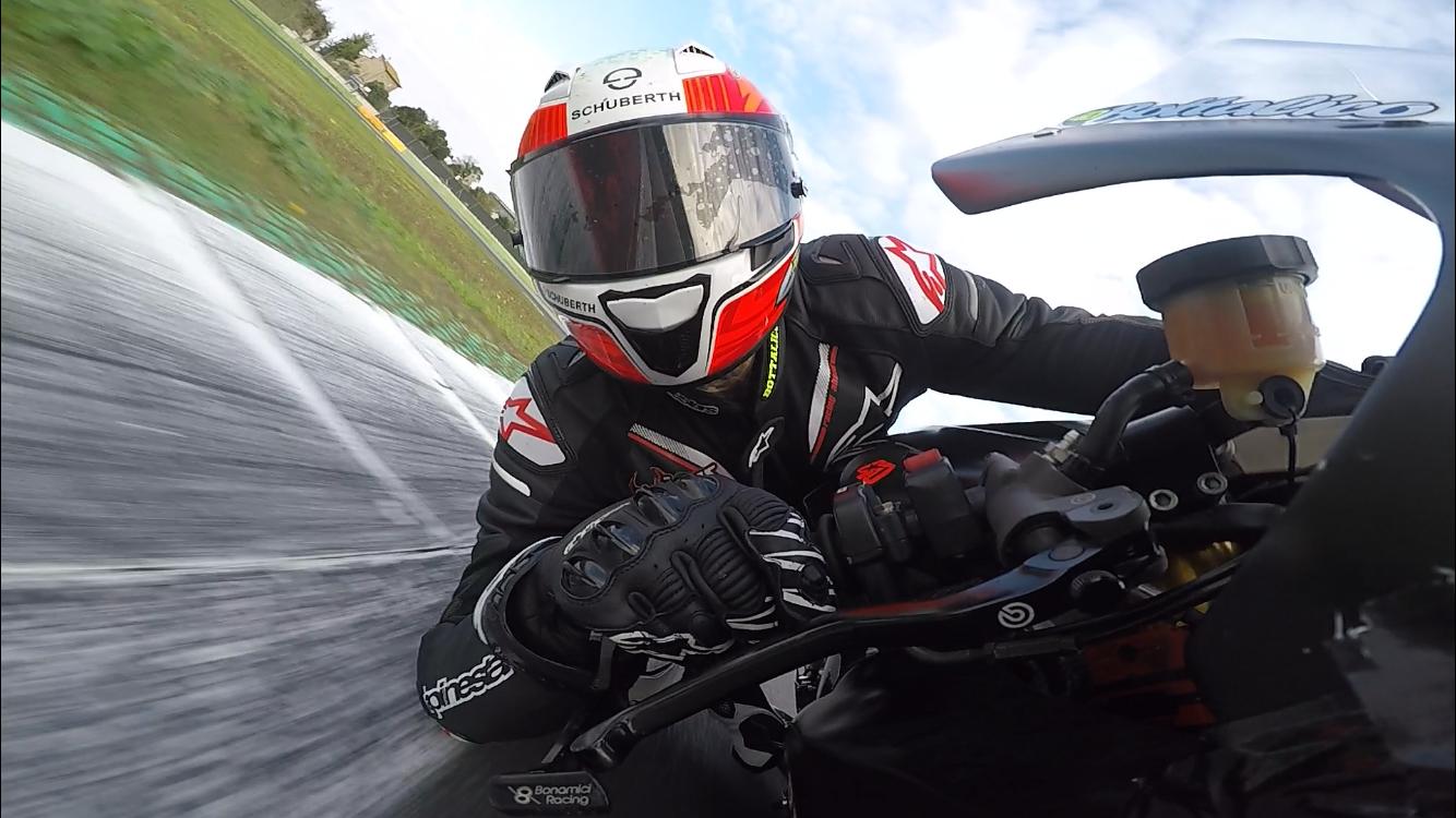 Recensione casco moto Schuberth SR2: il test ai raggi X