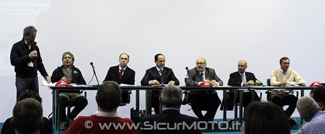 Rapporto DEKRA a EICMA 2010: dati e interviste sulla sicurezza dei motociclisti