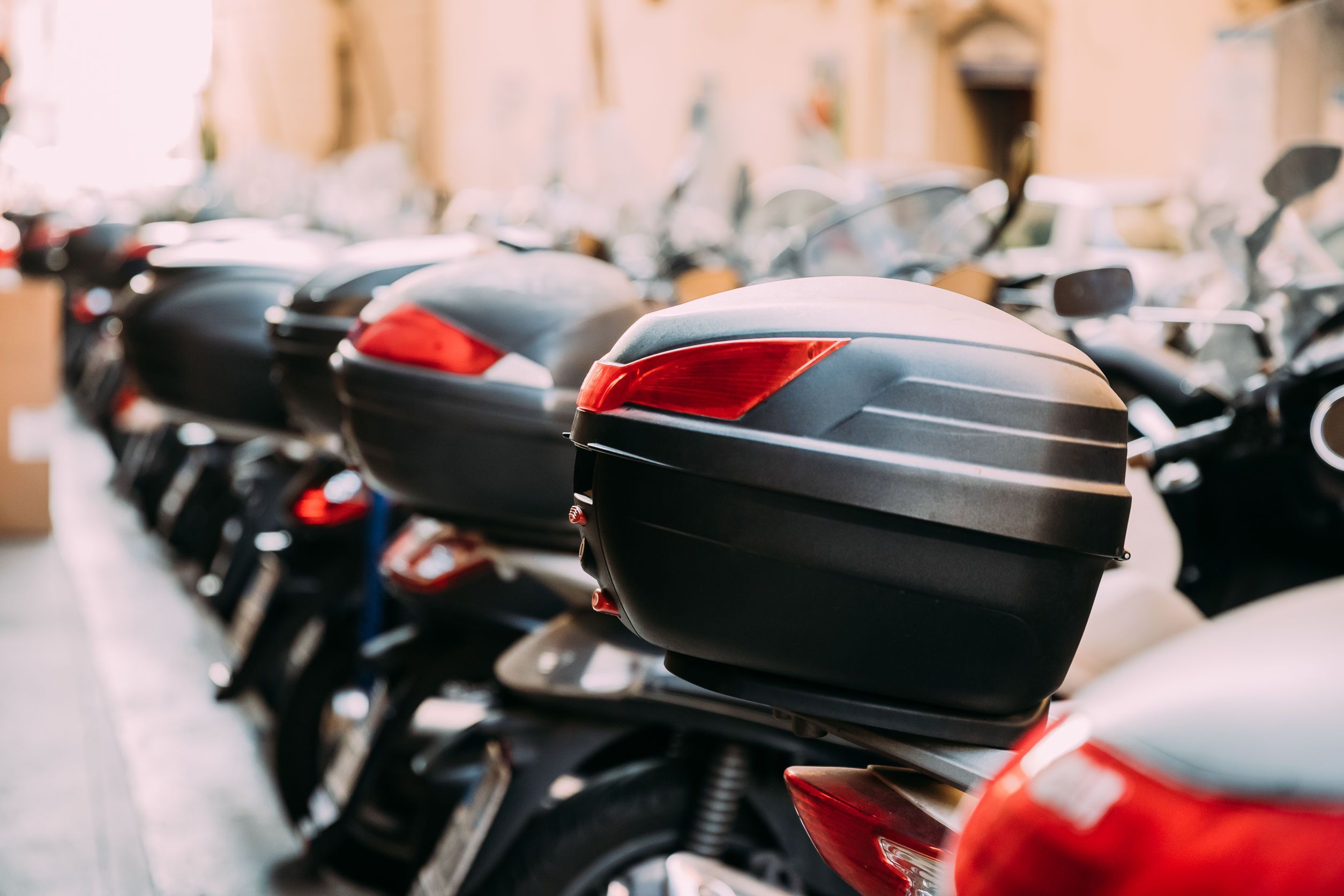 Moto: guida con patente non idonea, quali sanzioni?