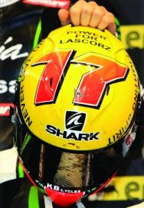 Un’asta per Lascorz. Sykes su Ebay con il casco di Magny Cours