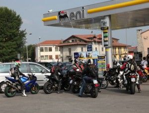 Sconti sulla benzina terminati. Prezzo pieno e… tasche vuote!