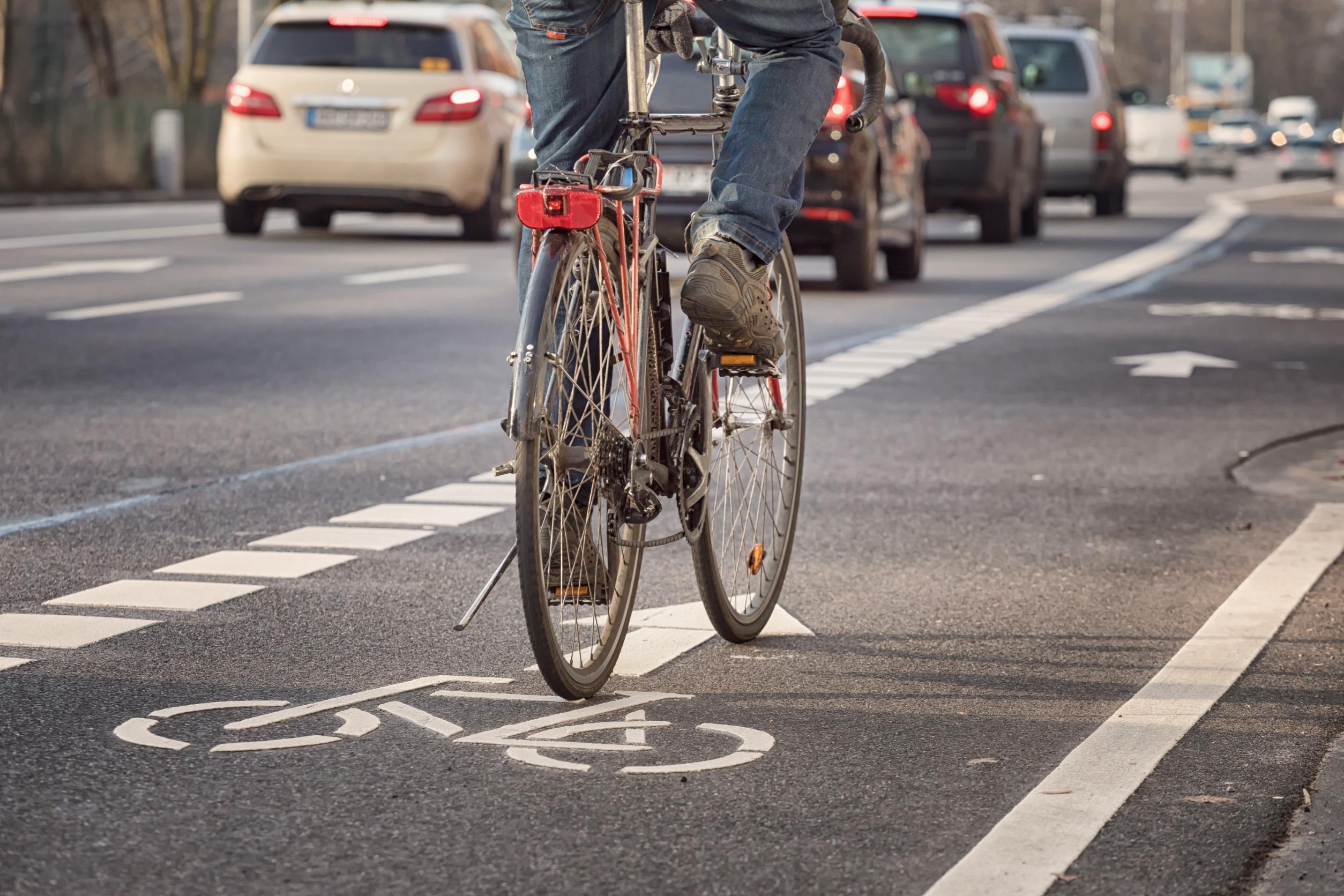 Strade di Milano più pericolose per i ciclisti