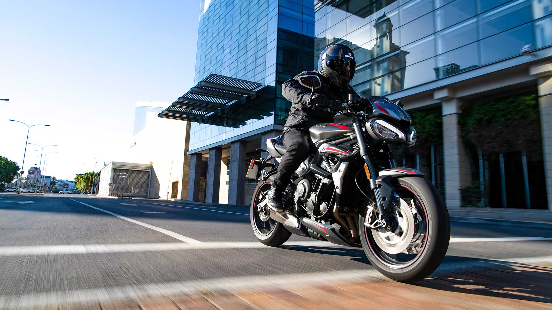 Triumph richiama Speed Triple RR ed RS: rischio lesioni nel traffico