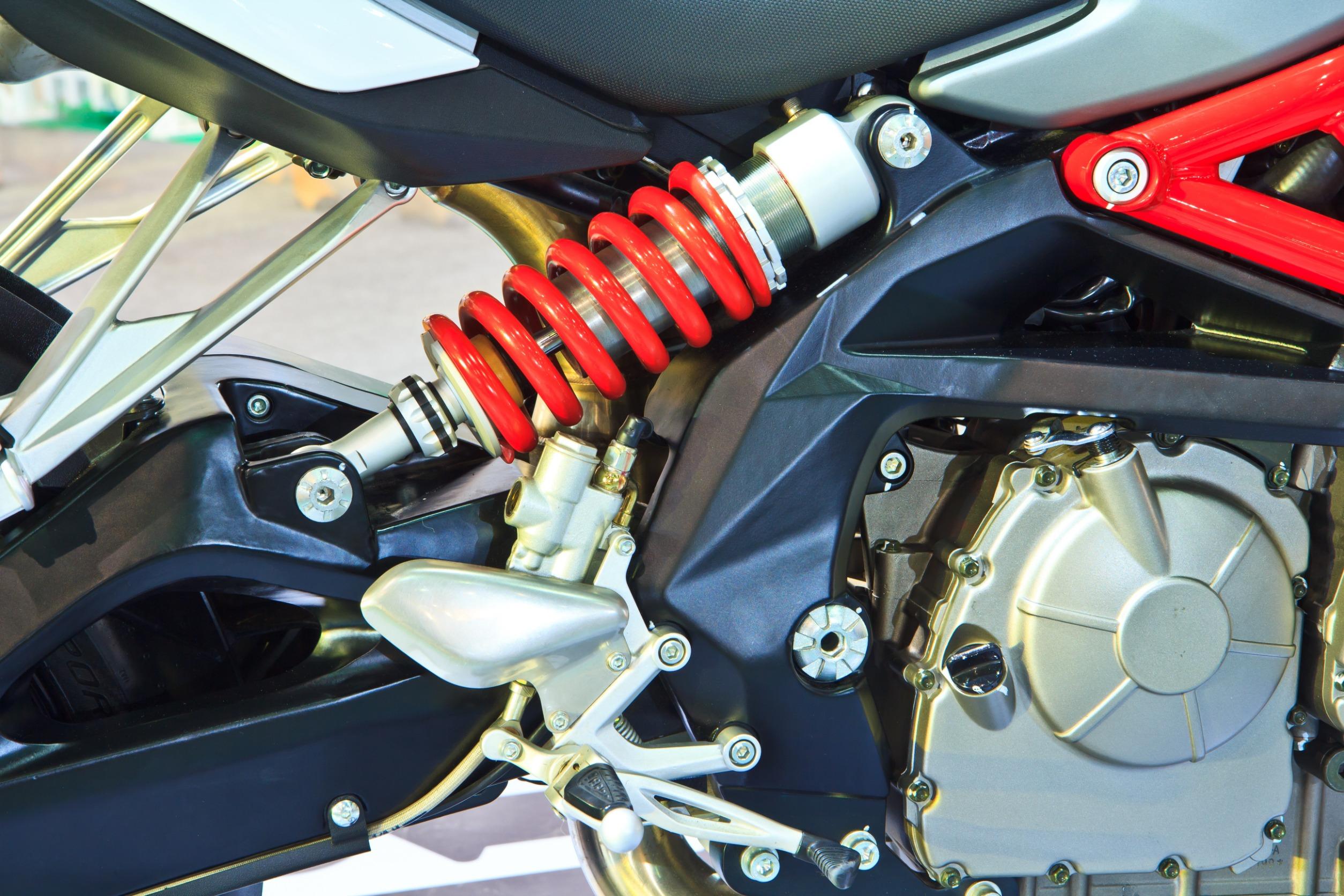 Controllo sospensioni moto usata: perché sono importanti