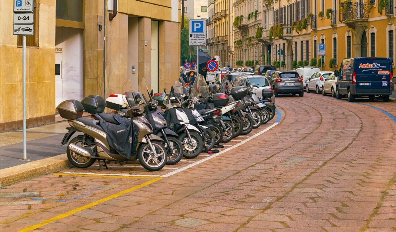 Moto: a Milano sono raddoppiate in 20 anni, ecco perché