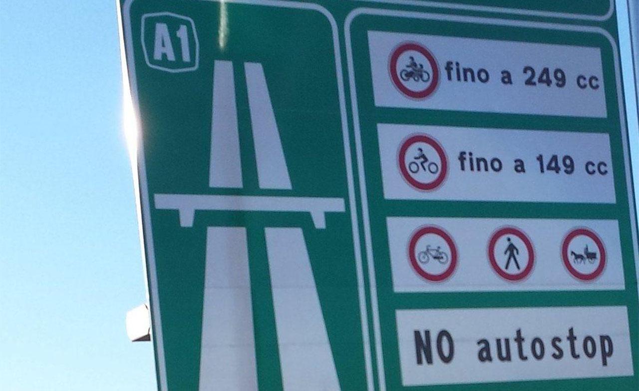 125 in autostrada: cosa fare se la segnaletica indica i vecchi limiti?