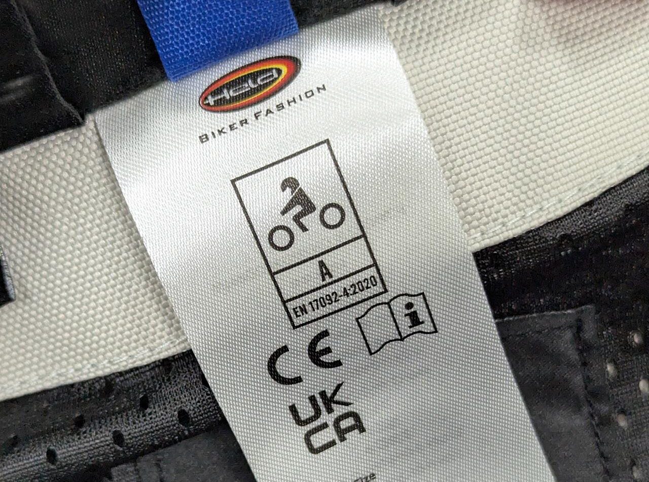 Abbigliamento tecnico moto certificazione