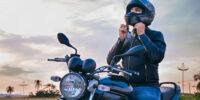 Motociclista in sella